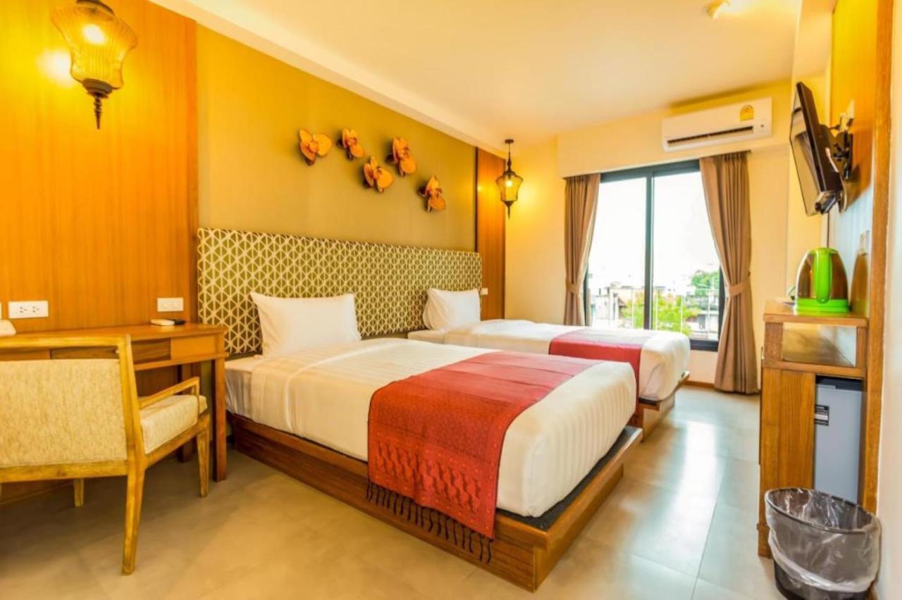 The Signature Hotel @ Thapae Chiang Mai Exterior photo