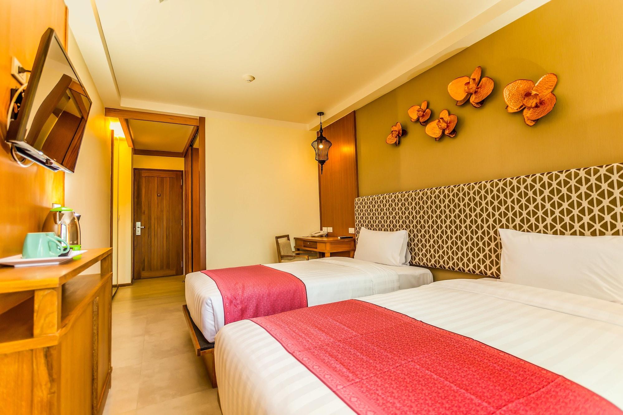 The Signature Hotel @ Thapae Chiang Mai Exterior photo