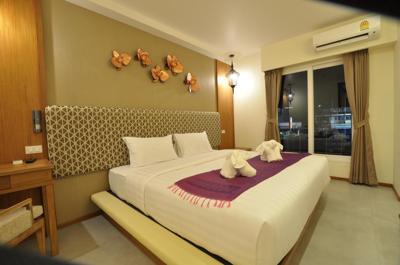 The Signature Hotel @ Thapae Chiang Mai Exterior photo