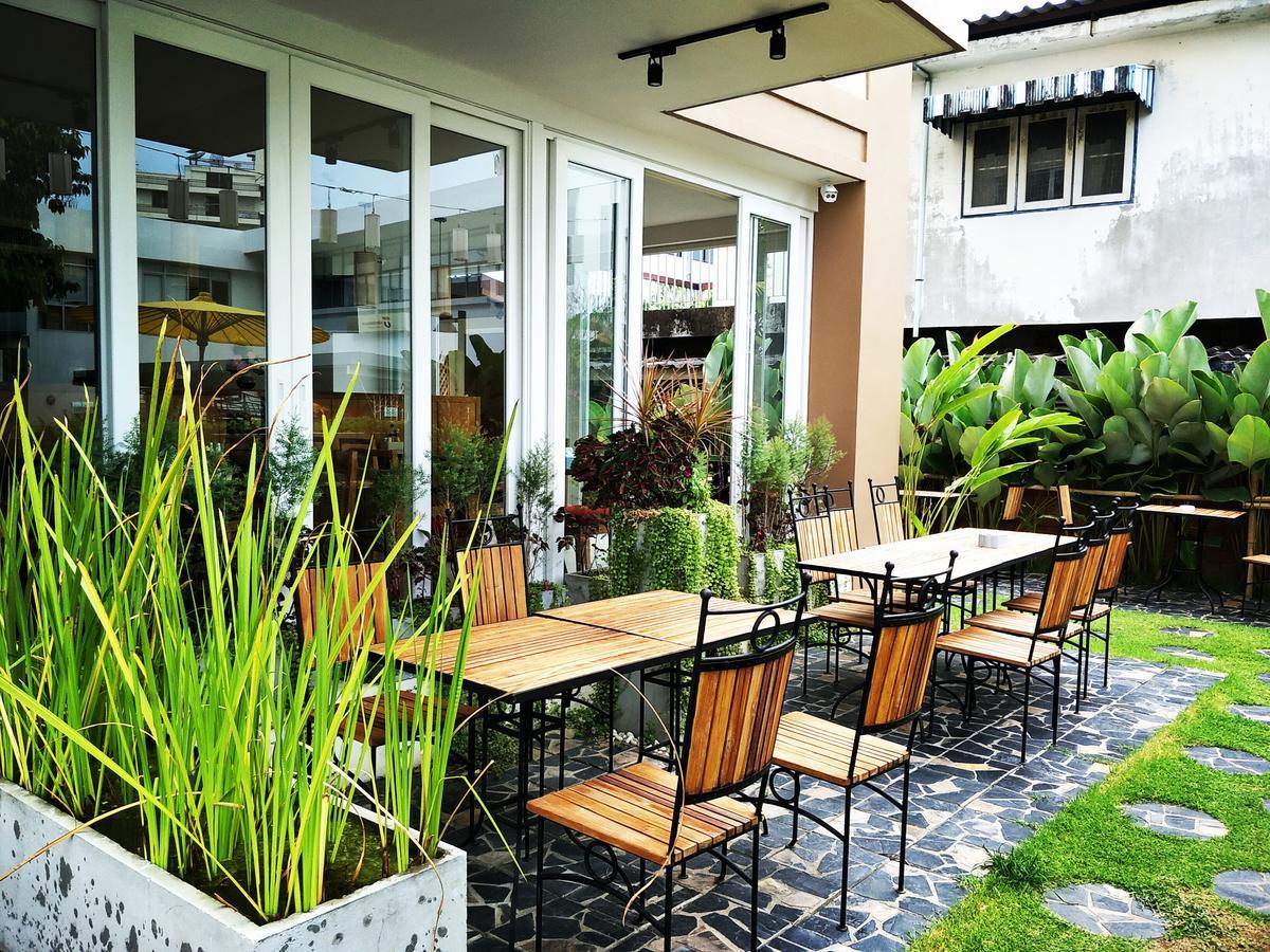 The Signature Hotel @ Thapae Chiang Mai Exterior photo
